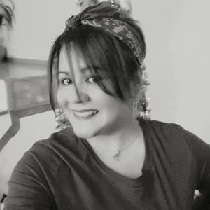 Meet your Posher, Yanira